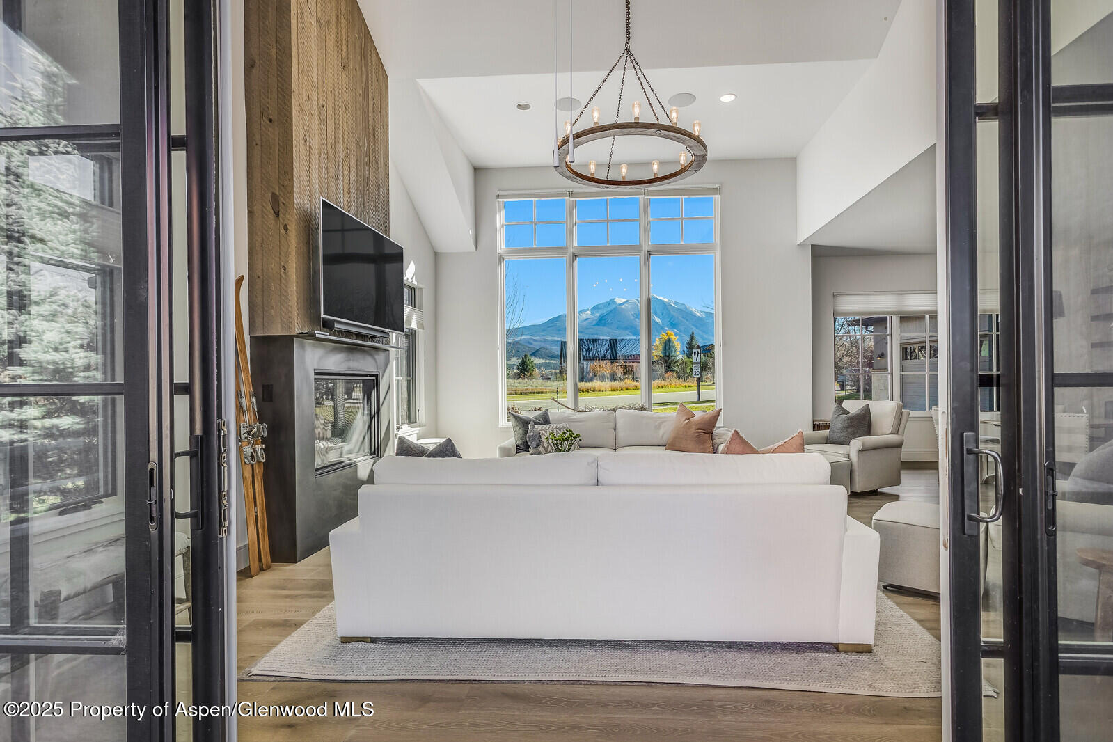 283 Crystal Canyon Drive