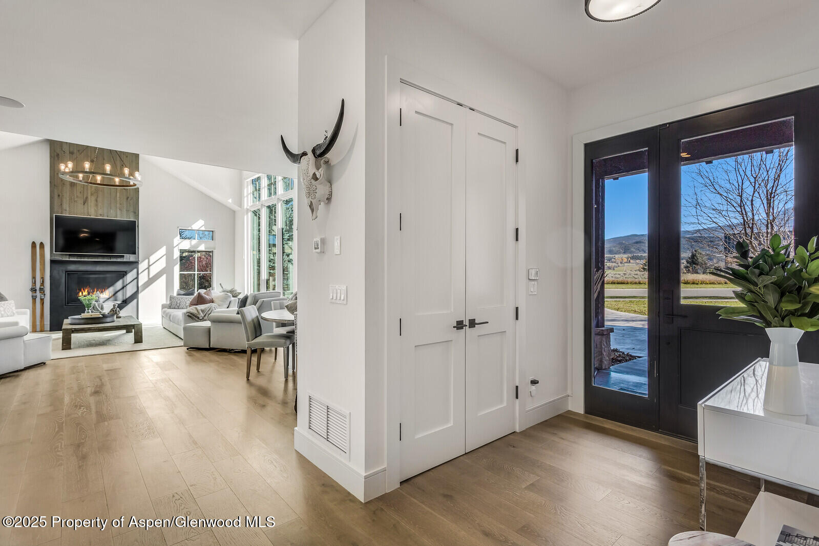 283 Crystal Canyon Drive