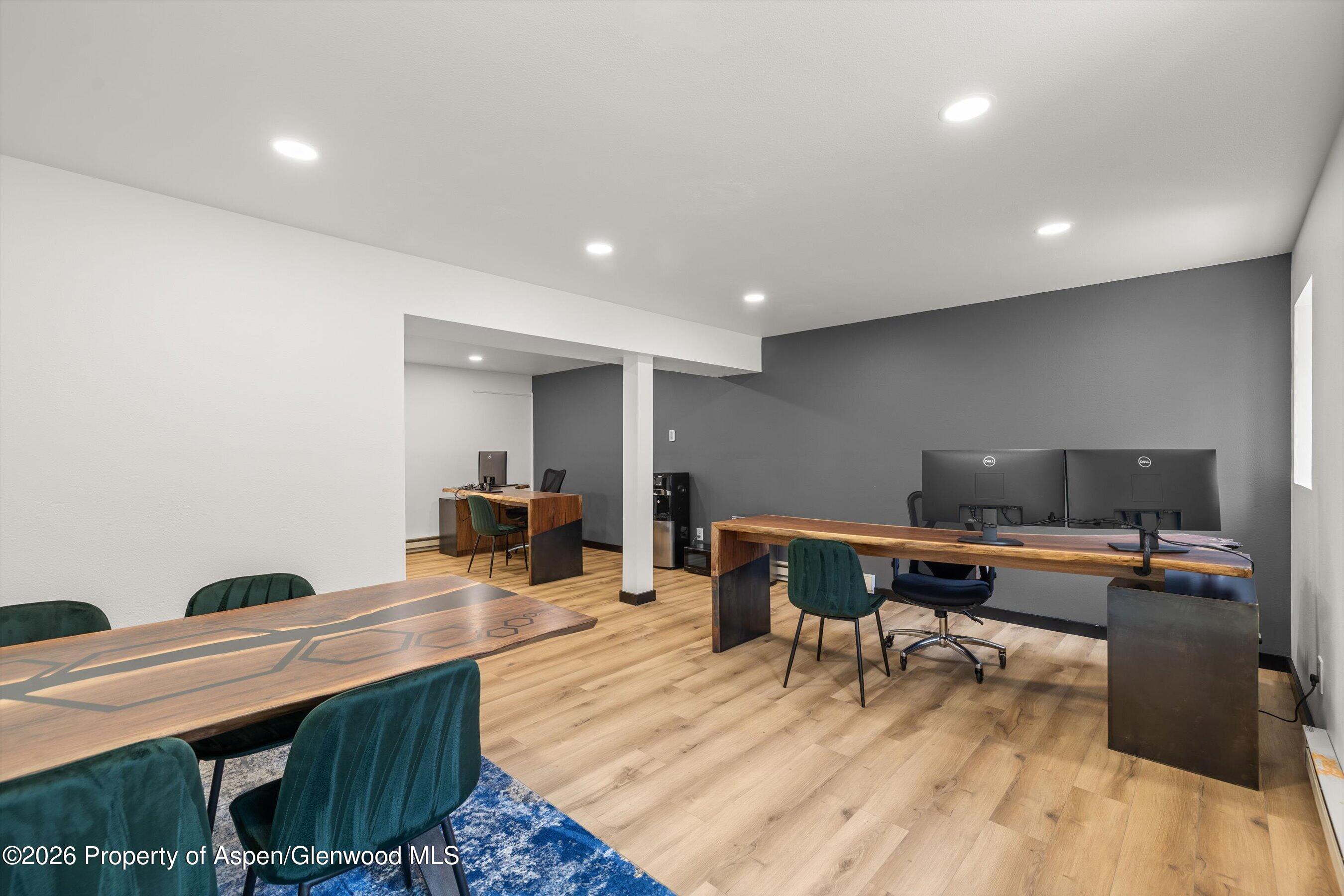 1101 Village Road Ll3c