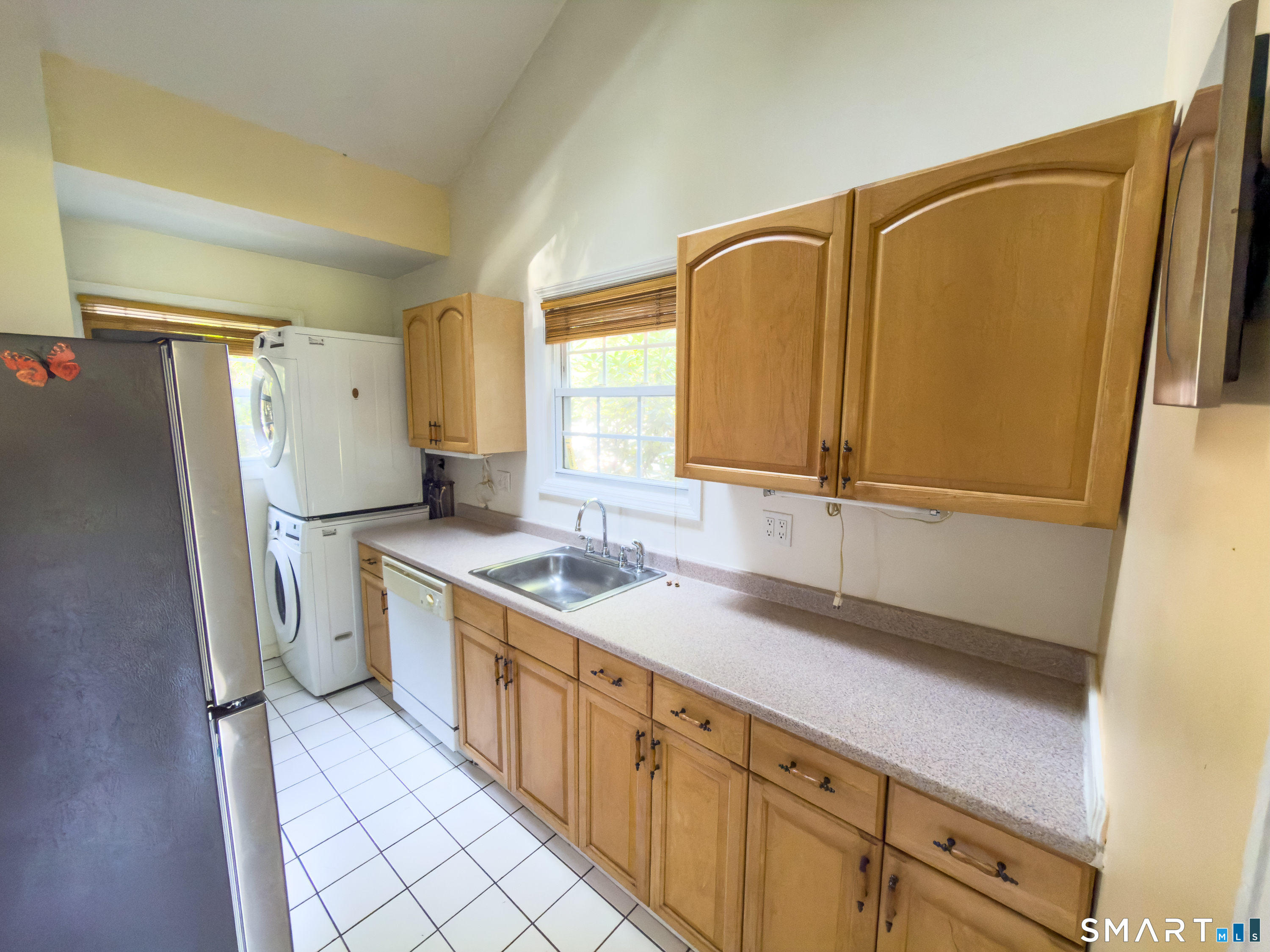 57 Knollcrest Road Unit: E