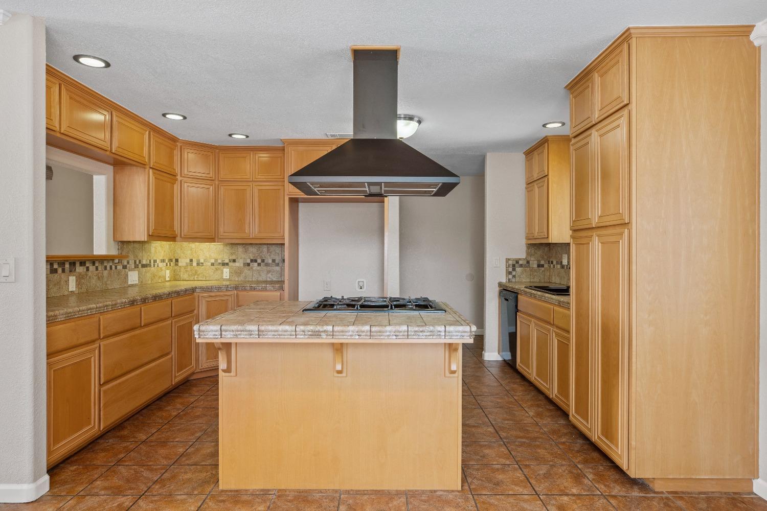 1913 Miller Avenue