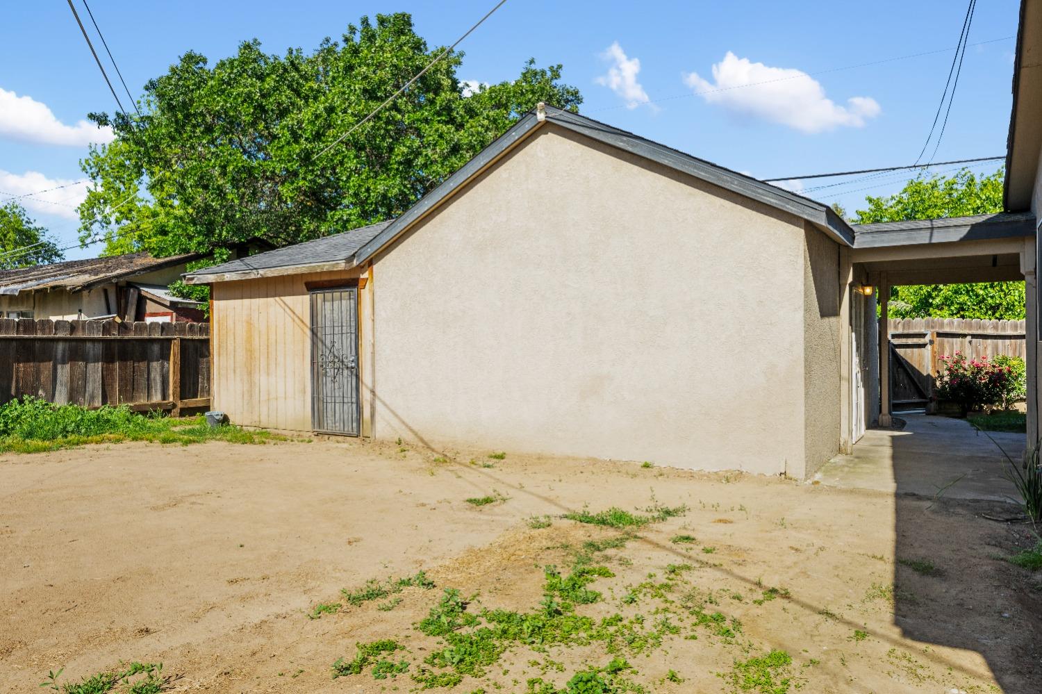 1913 Miller Avenue