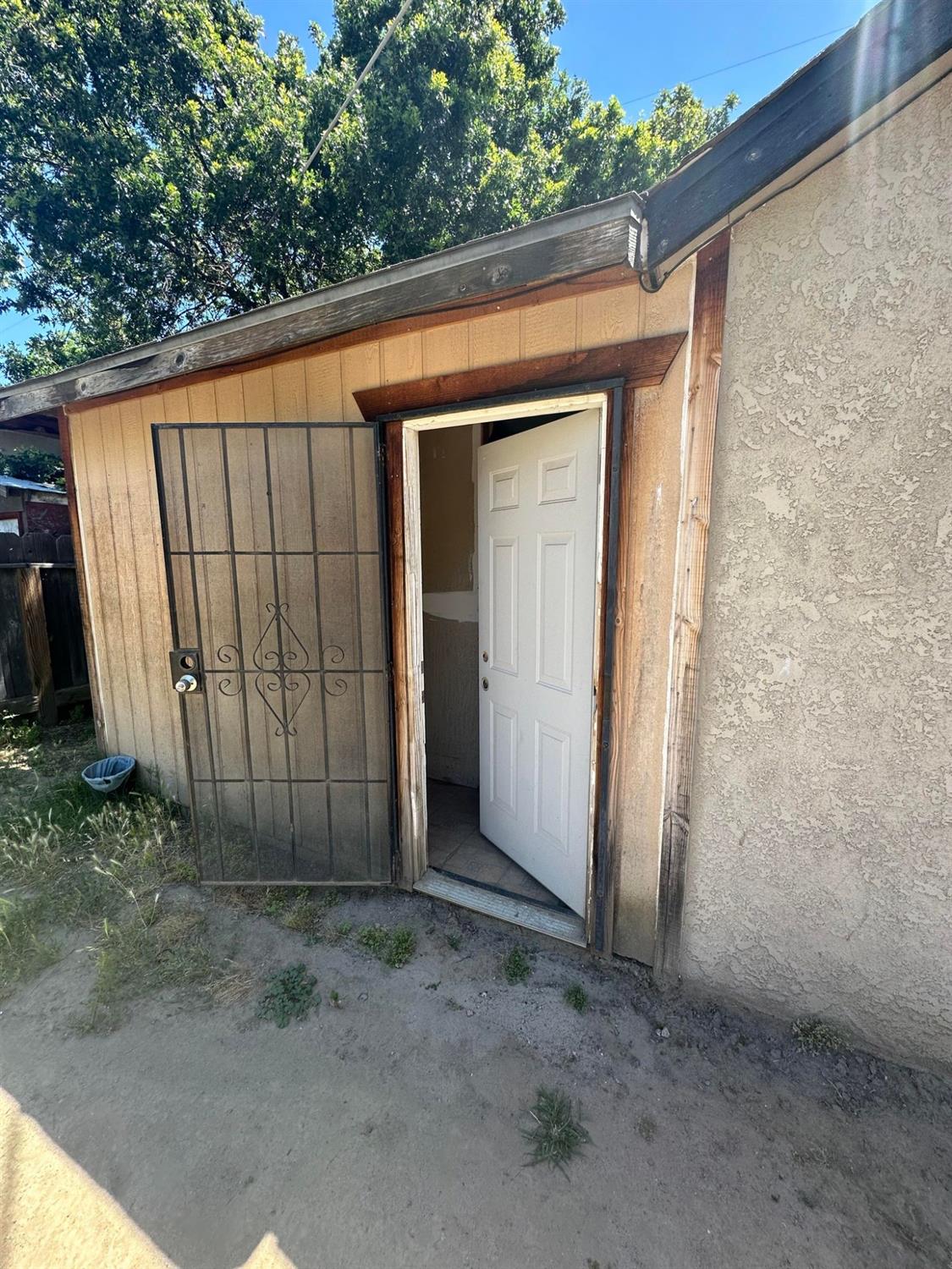 1913 Miller Avenue