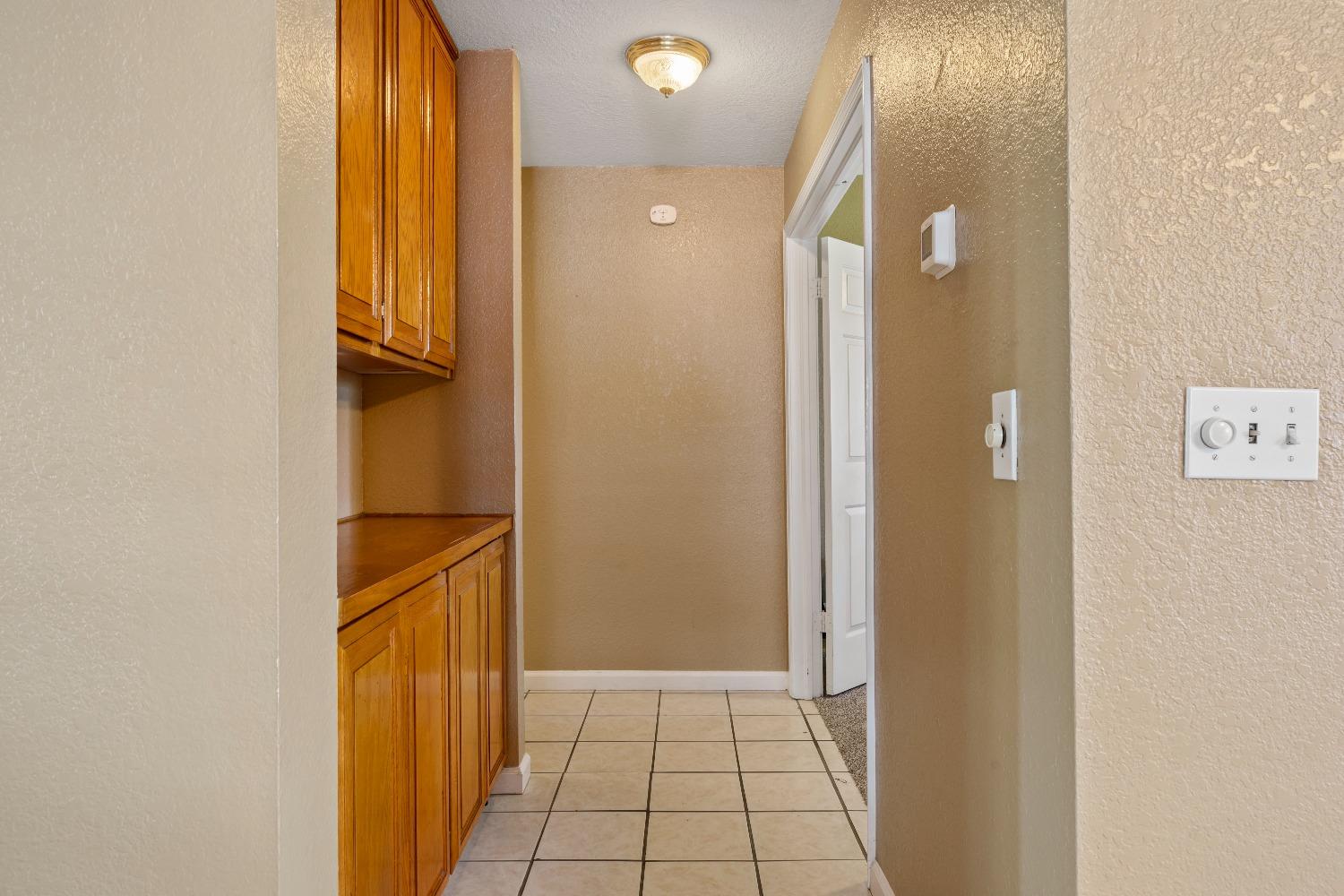 2213 London Circle