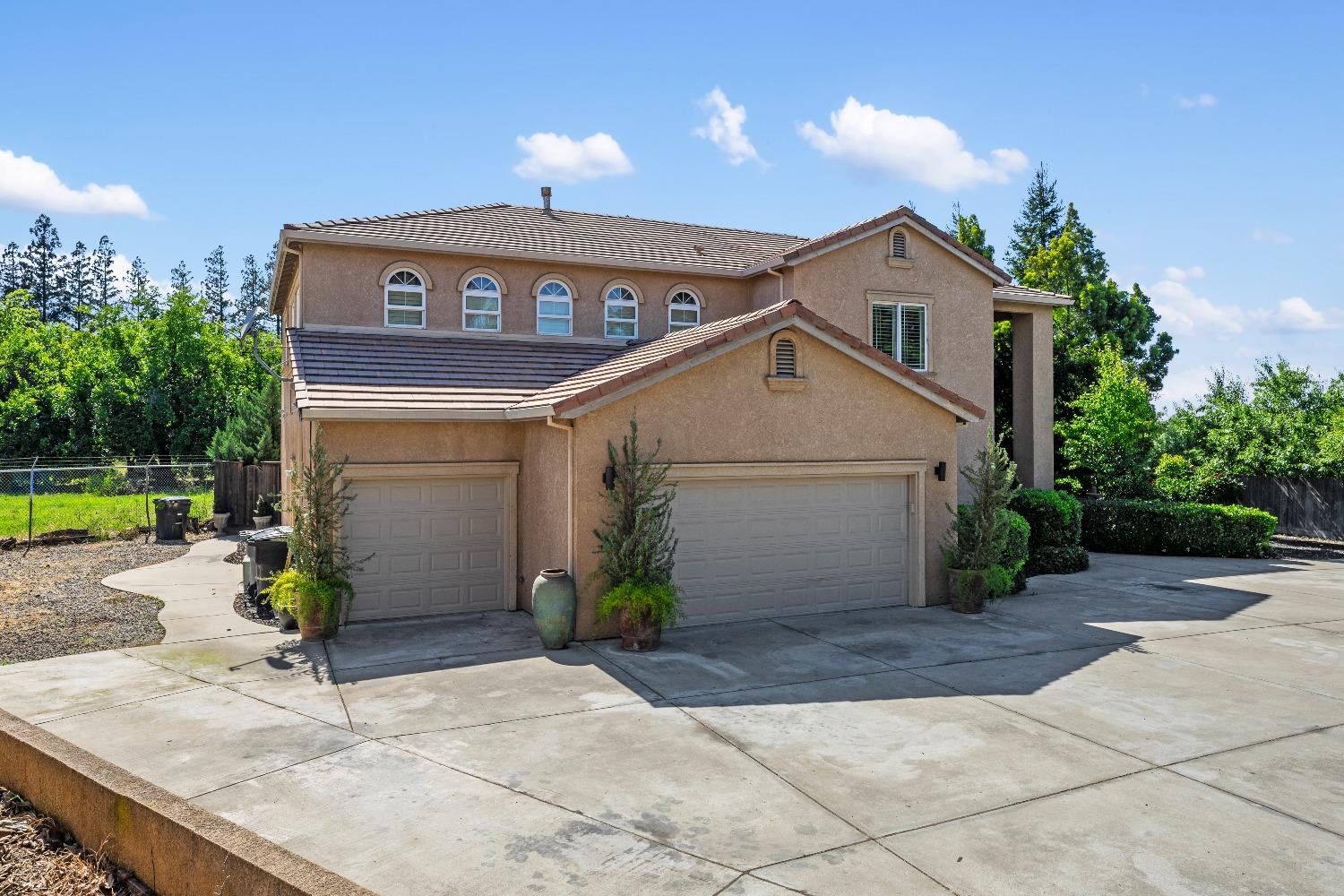6901 Prestwick Drive