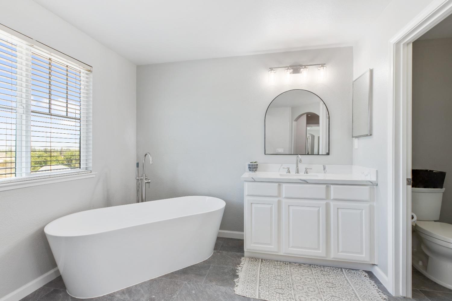 505 Saddle Court