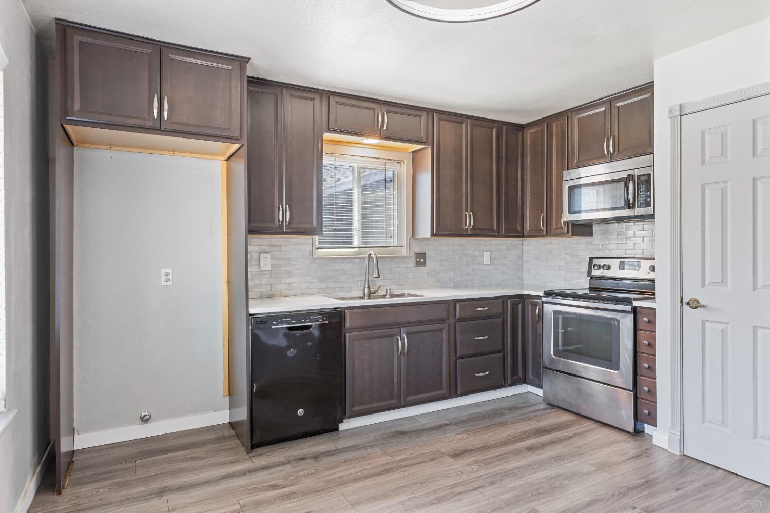 4140 Goldust Drive
