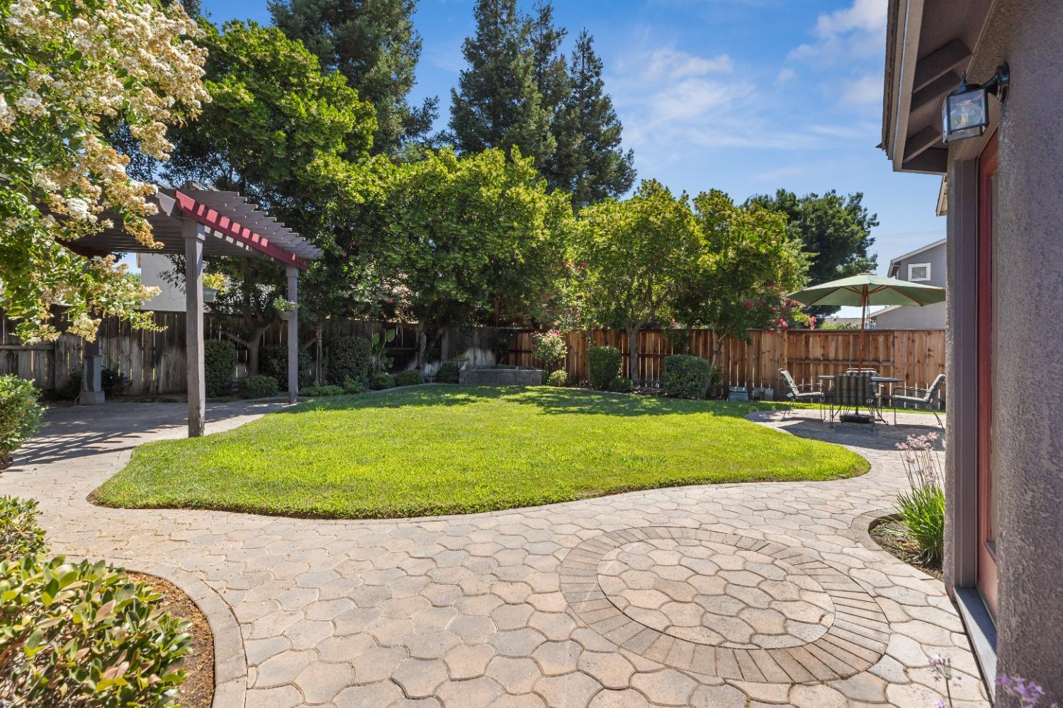 2485 Paseo Del Sol