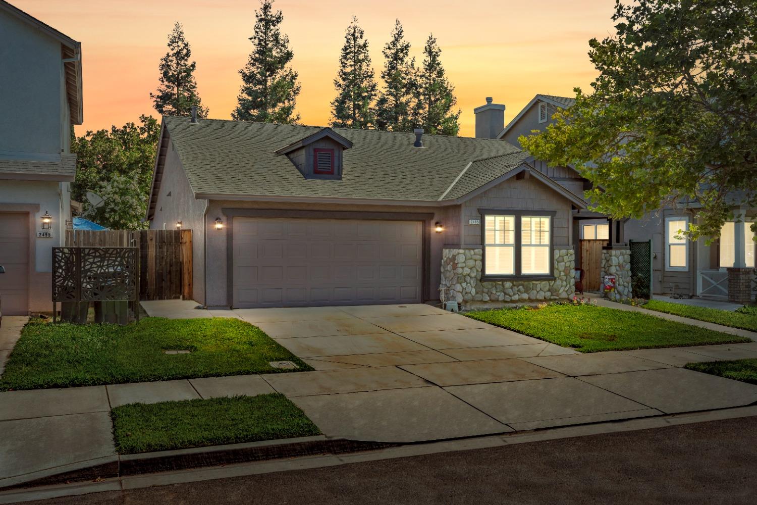 2485 Paseo Del Sol