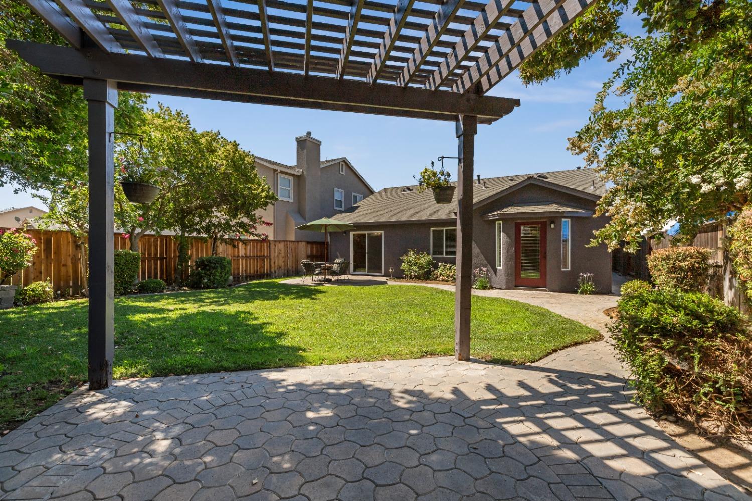 2485 Paseo Del Sol