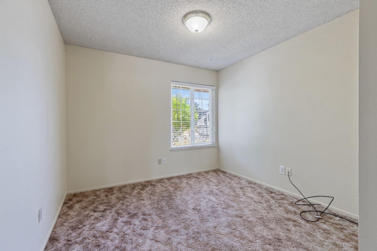 2617 Lincoln Oak Court