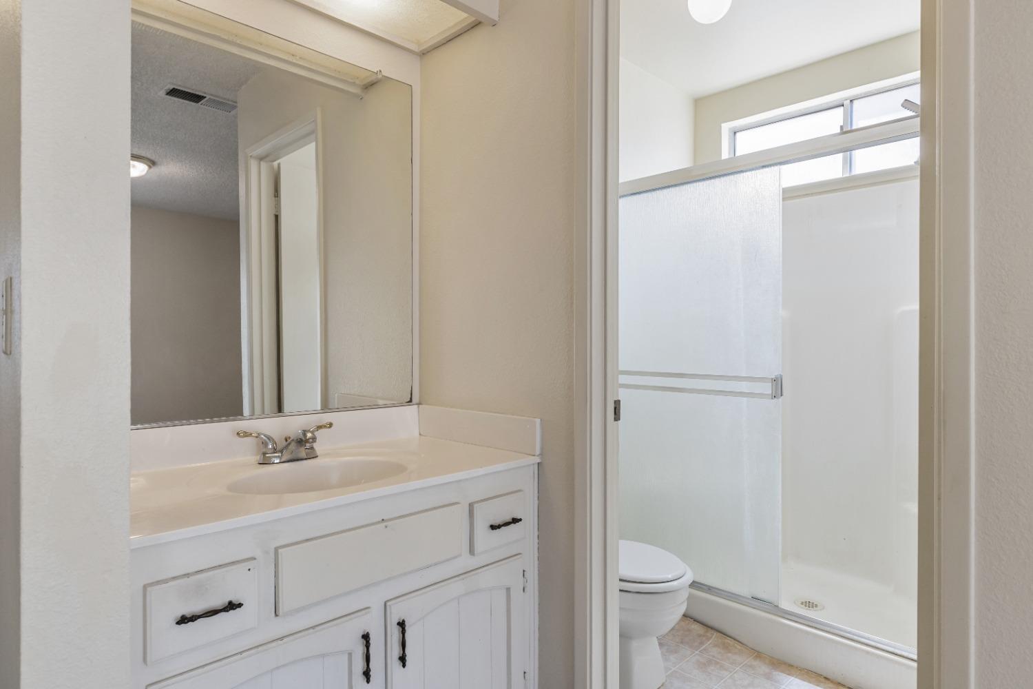2617 Lincoln Oak Court