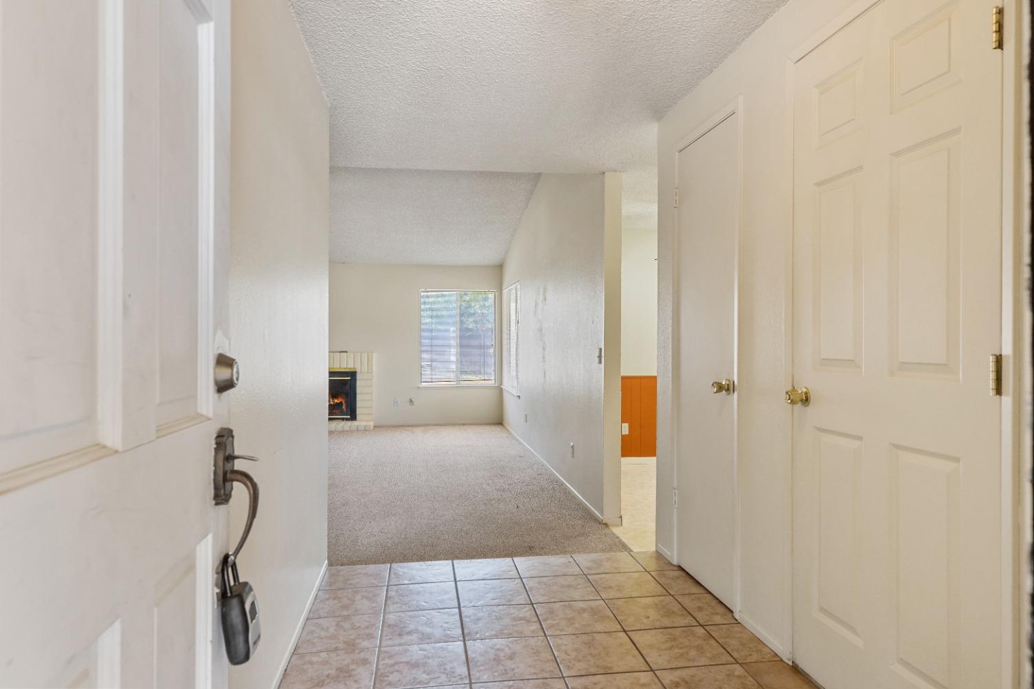 2617 Lincoln Oak Court