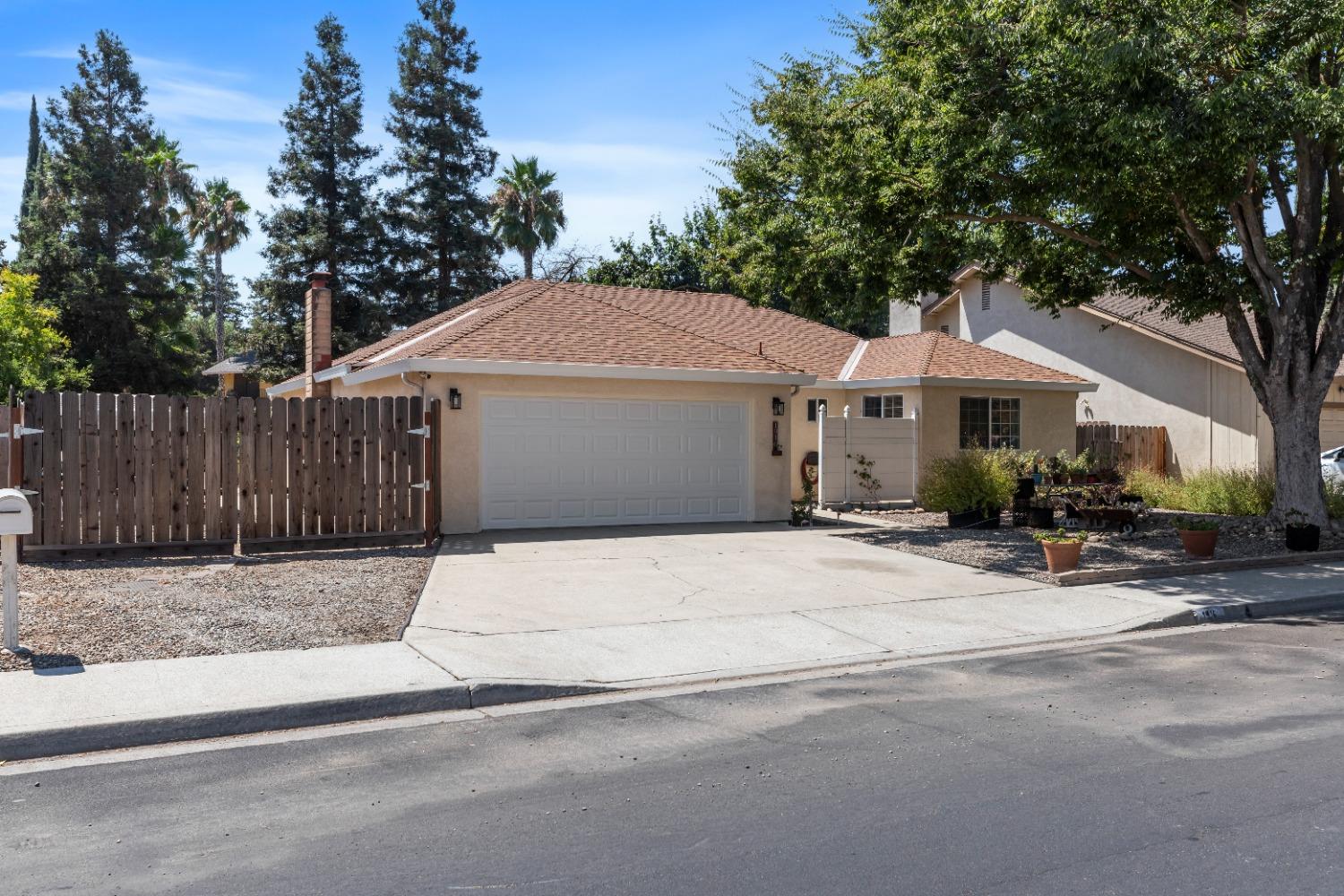 1916 Cheyenne Way