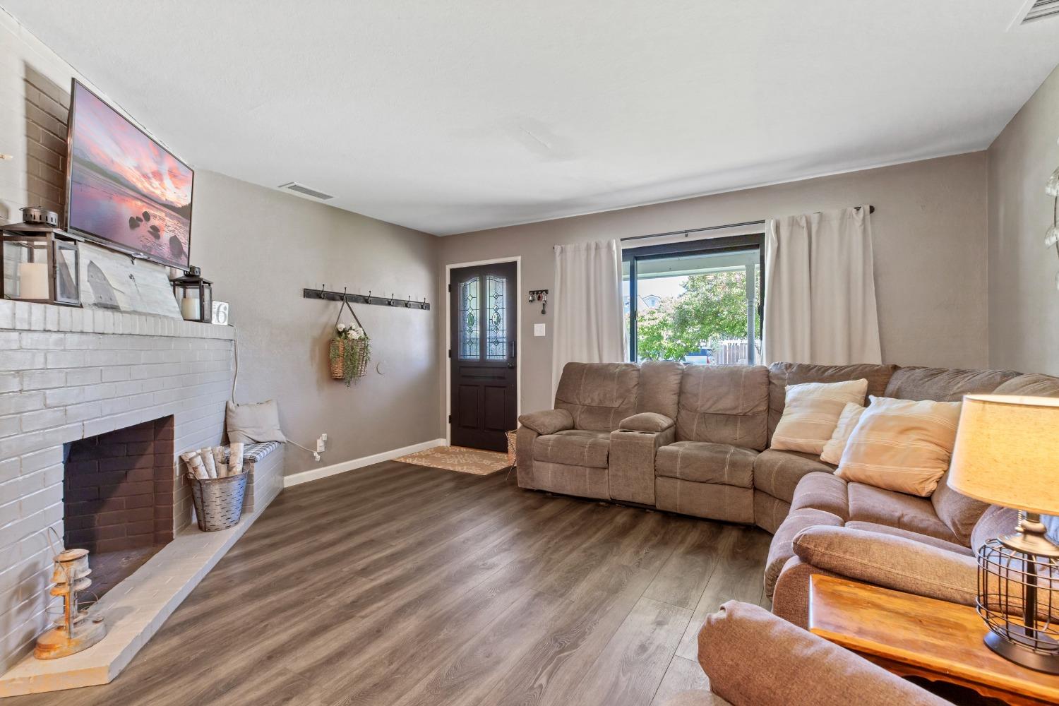 929 Magnolia Street