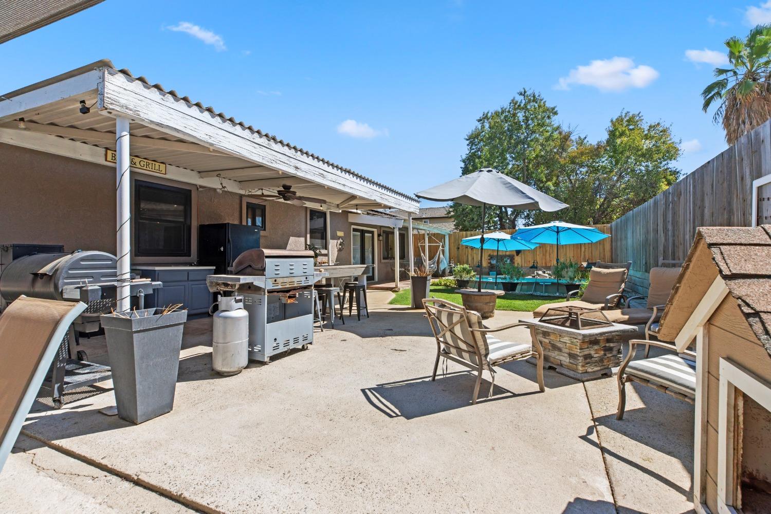 929 Magnolia Street