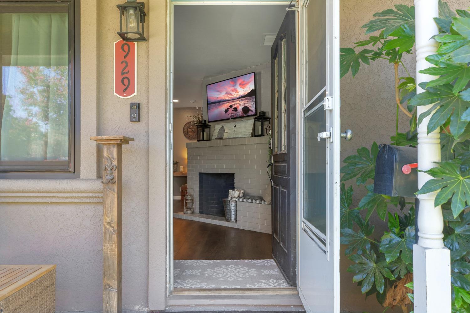 929 Magnolia Street