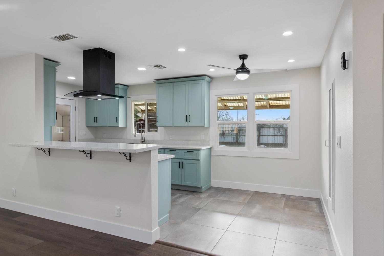 1530 Waverly Drive