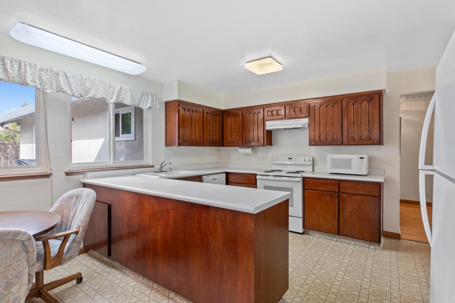2575 Cherrywood Drive
