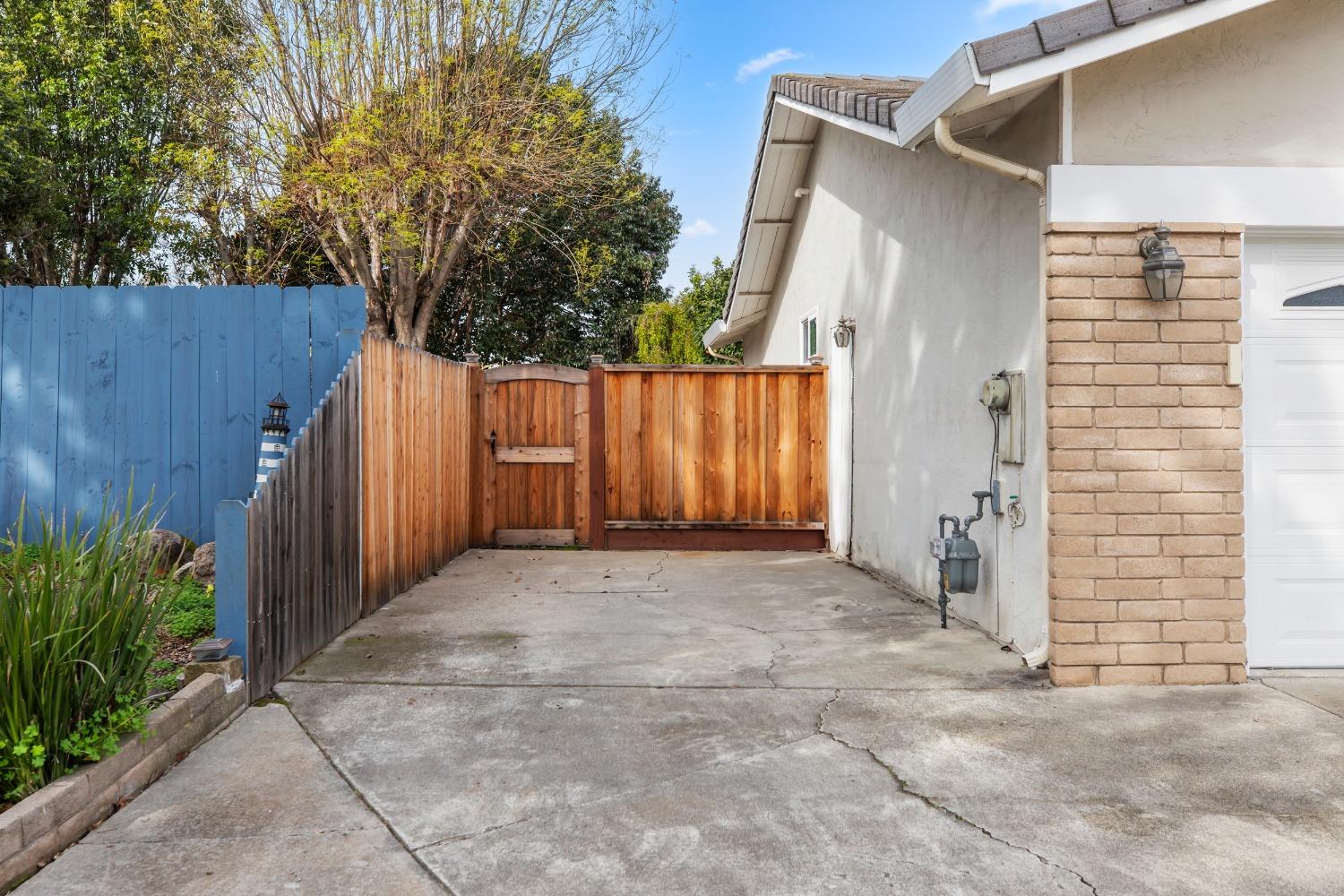 2575 Cherrywood Drive