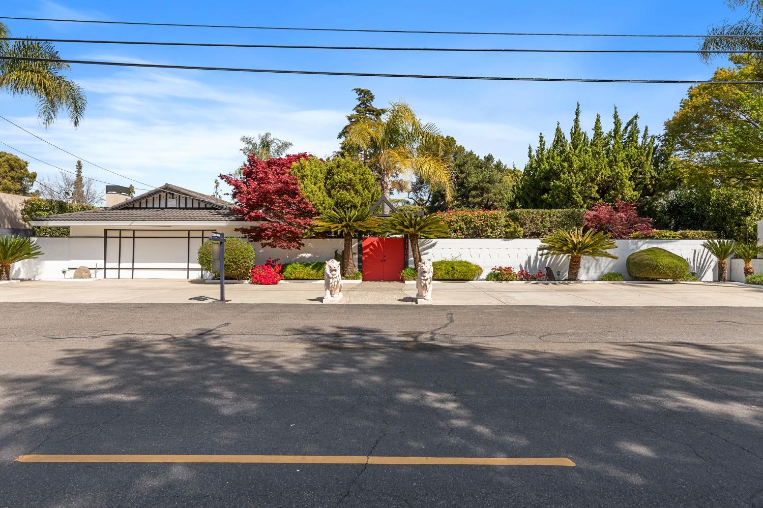 1109 Country Club Drive