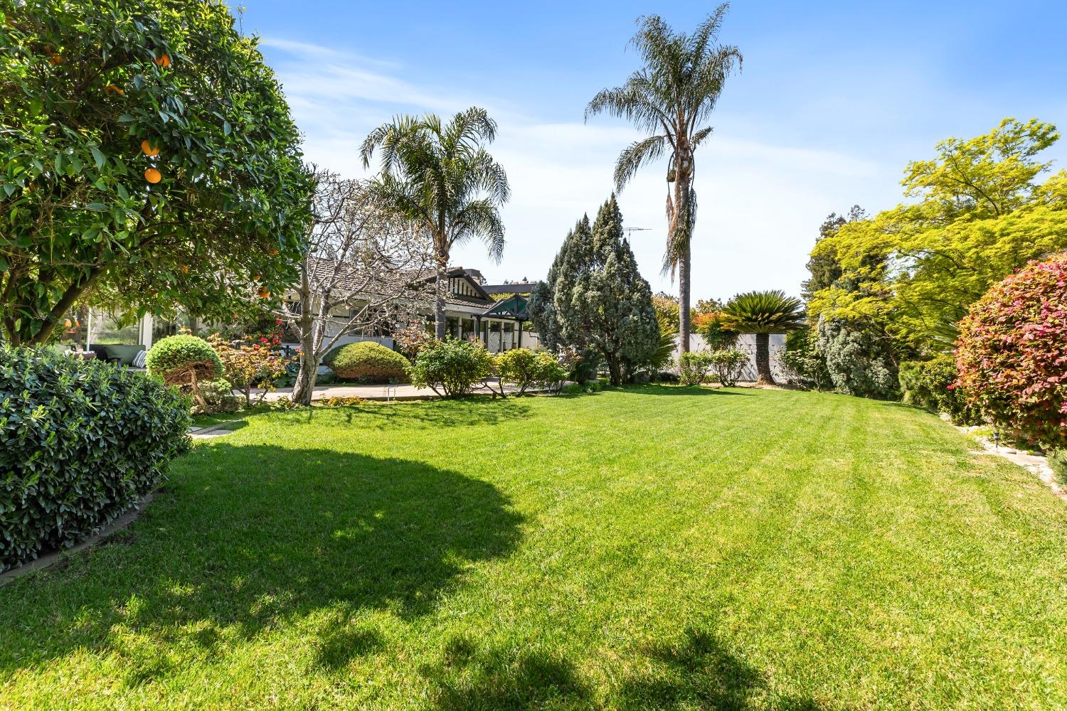 1109 Country Club Drive