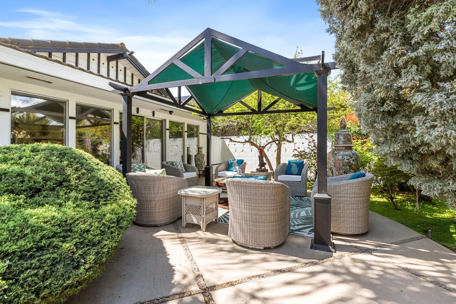 1109 Country Club Drive
