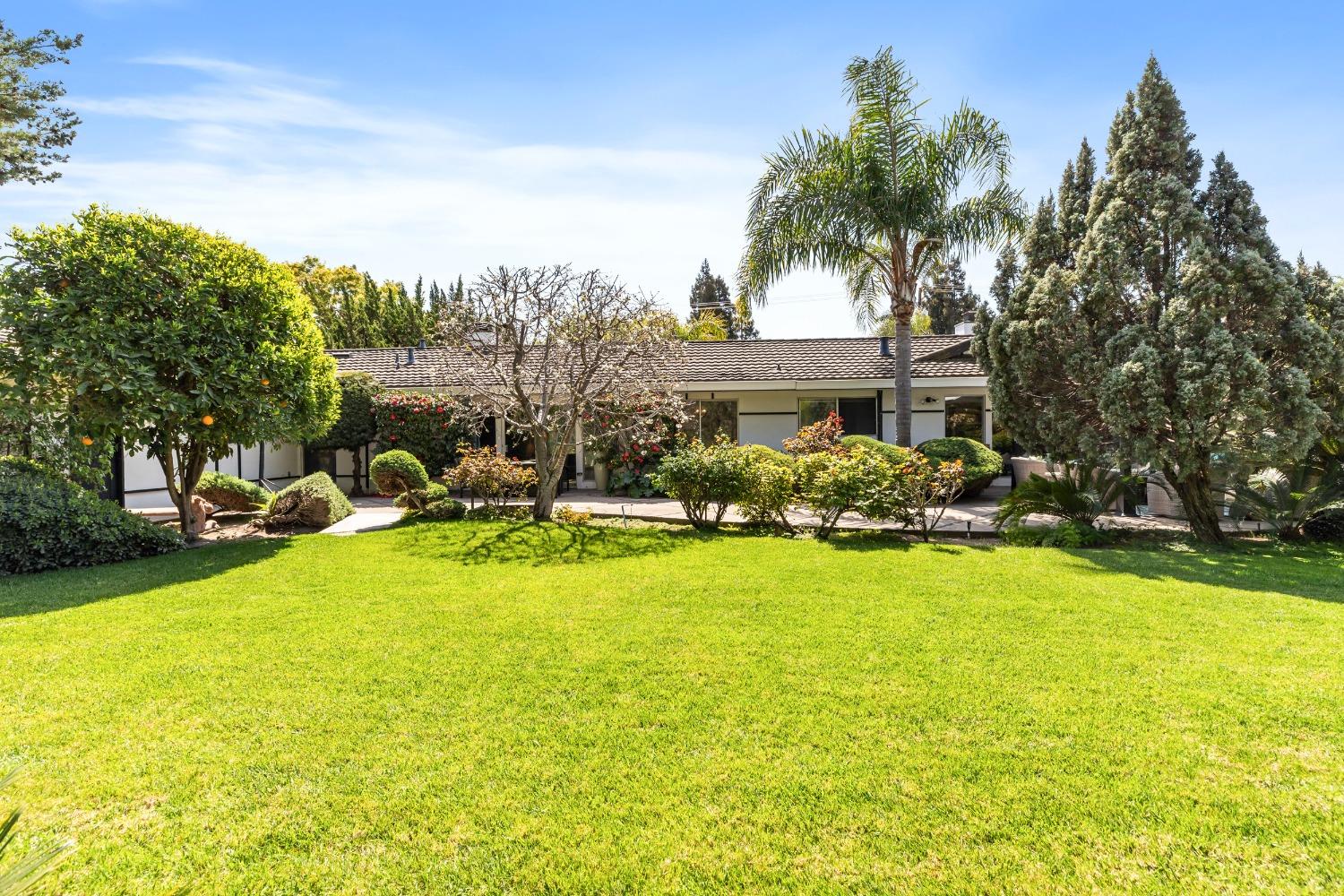 1109 Country Club Drive