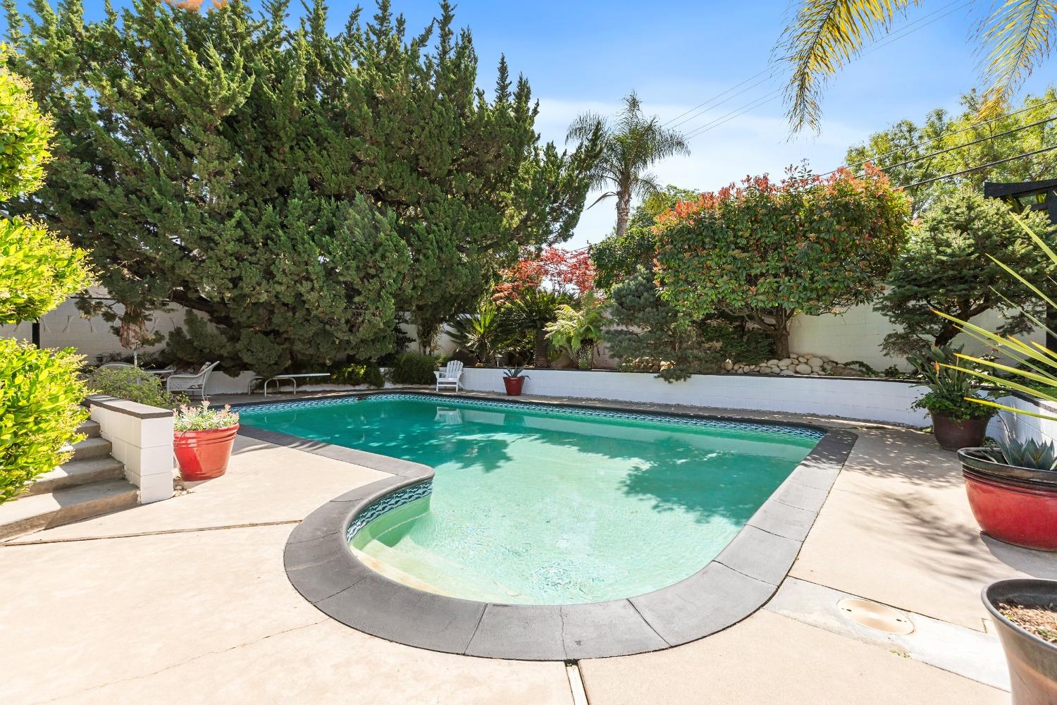 1109 Country Club Drive