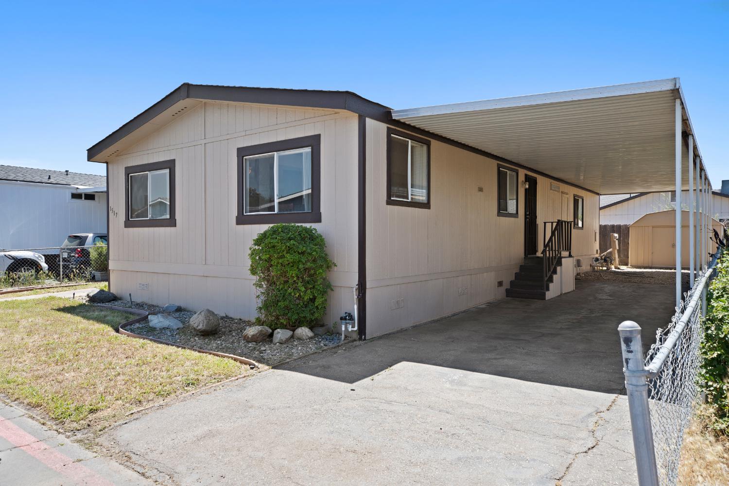 1517 Panthers Lane