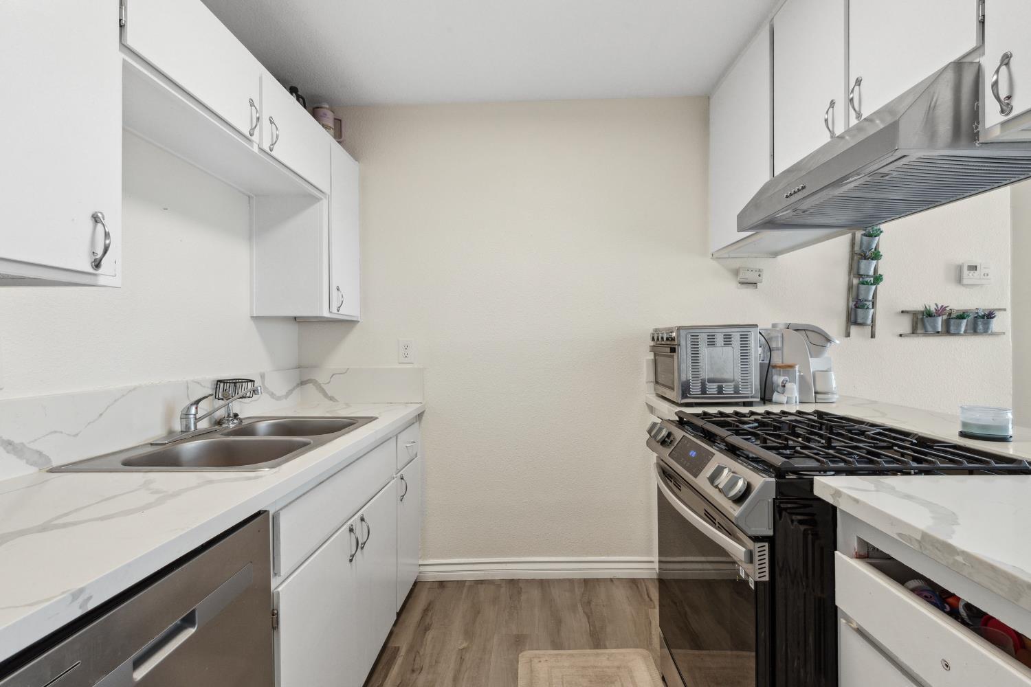 2356 Nancy Lane