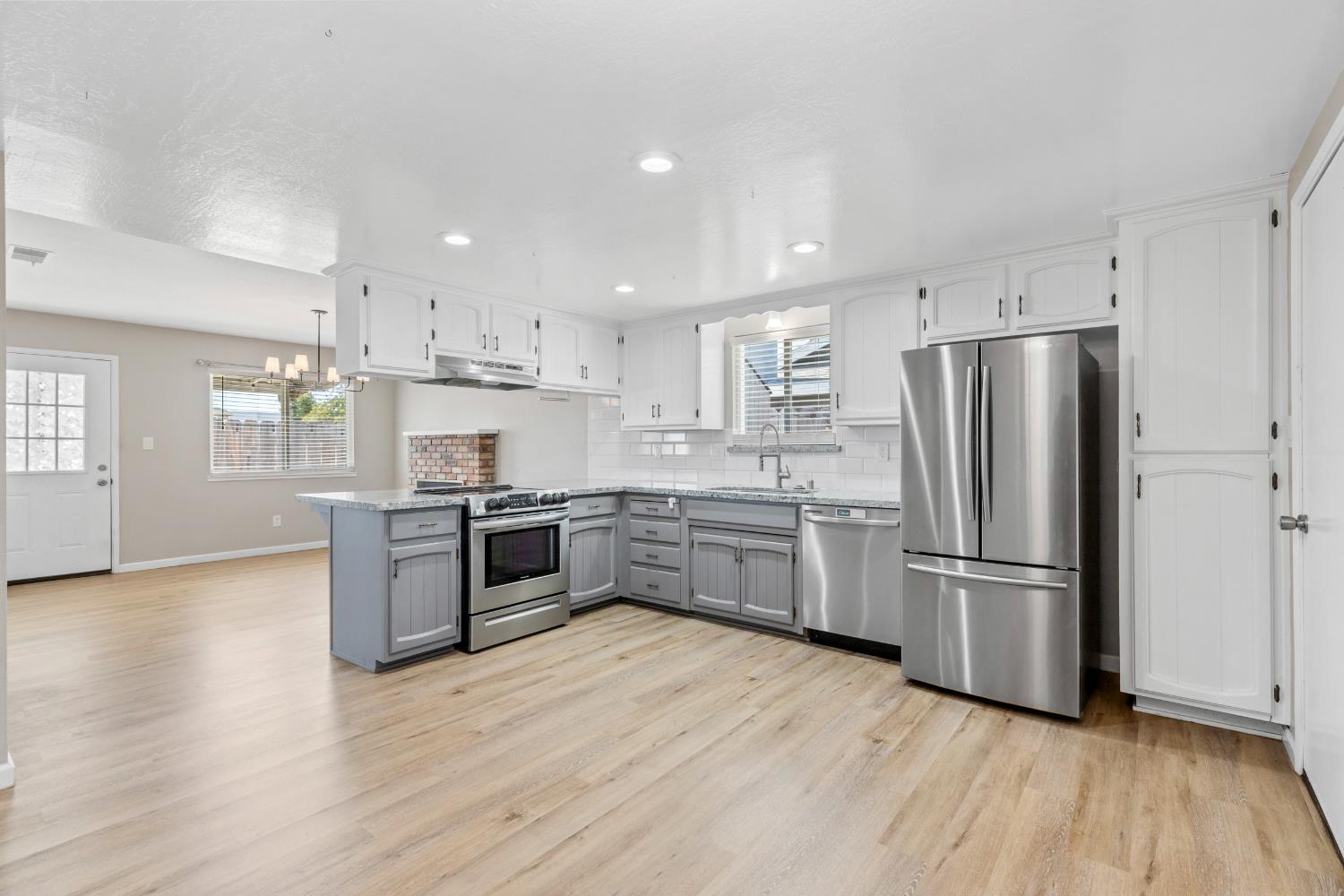 3800 Christy Lane