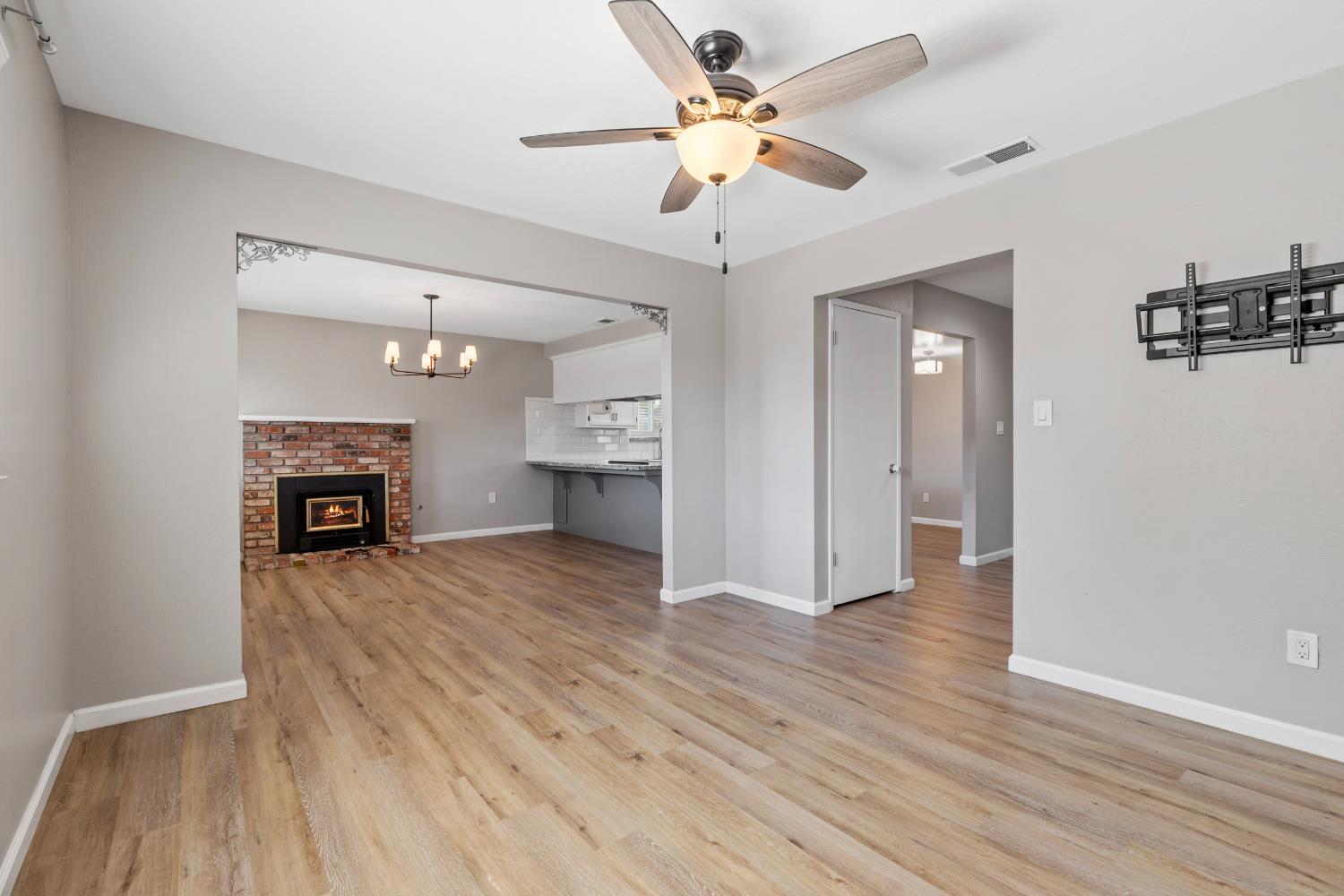 3800 Christy Lane