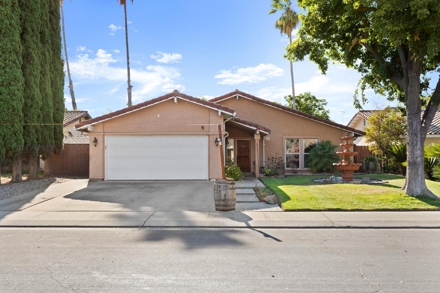 1533 Radcliffe Avenue