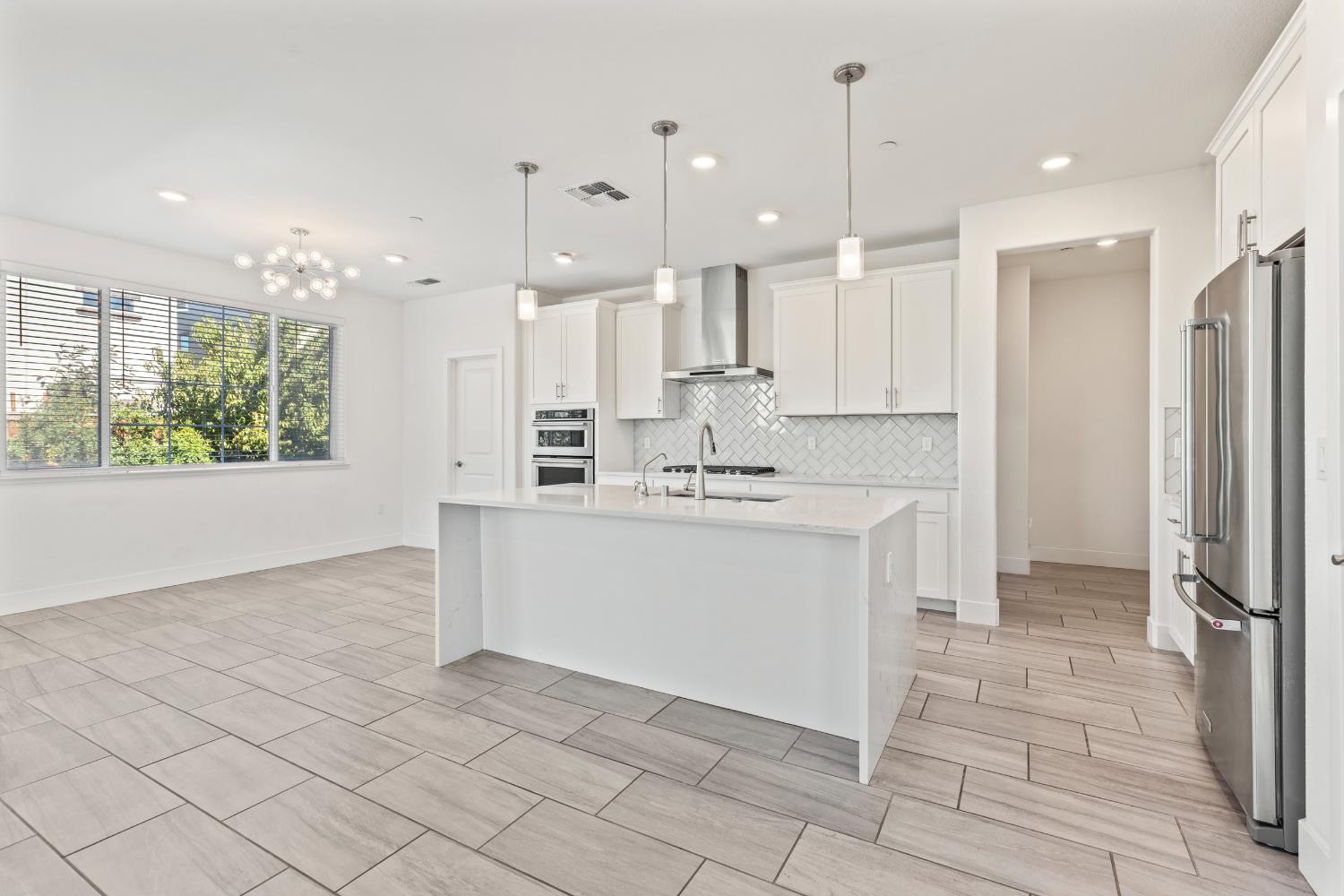 2803 Penrose Lane