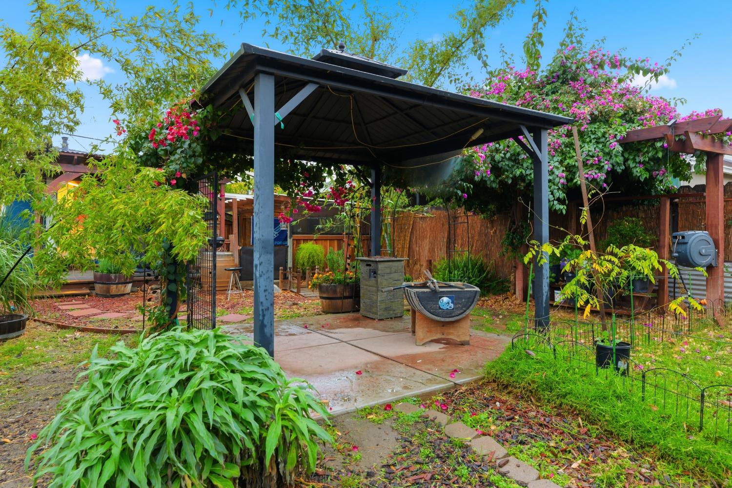 405 E Edison Street