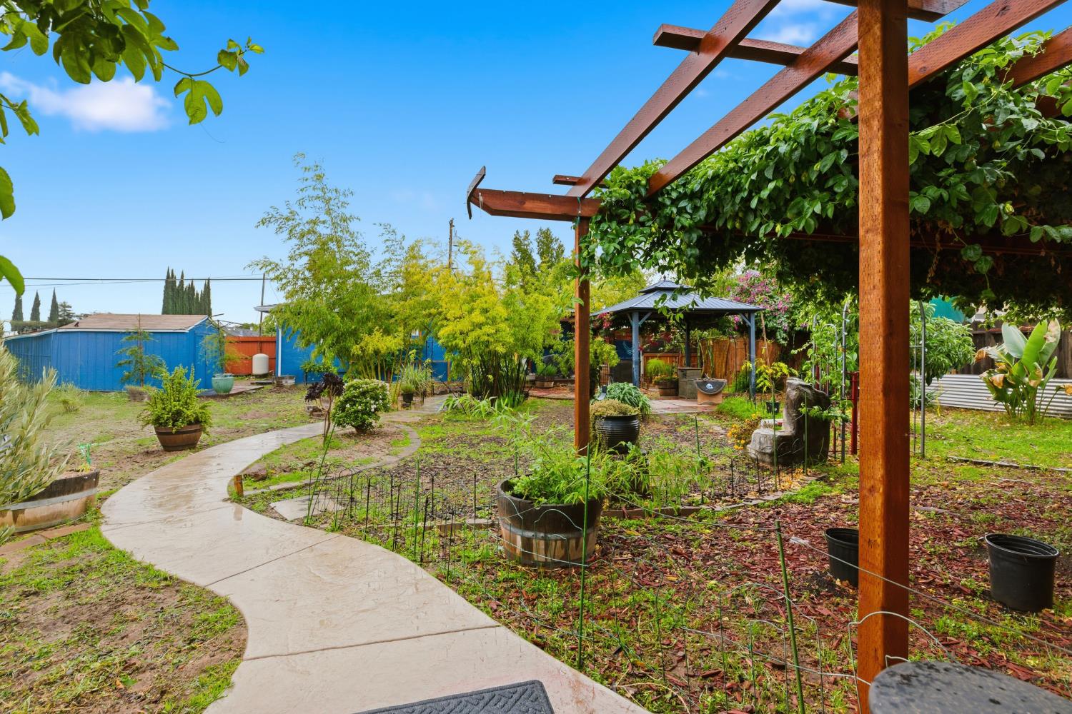 405 E Edison Street