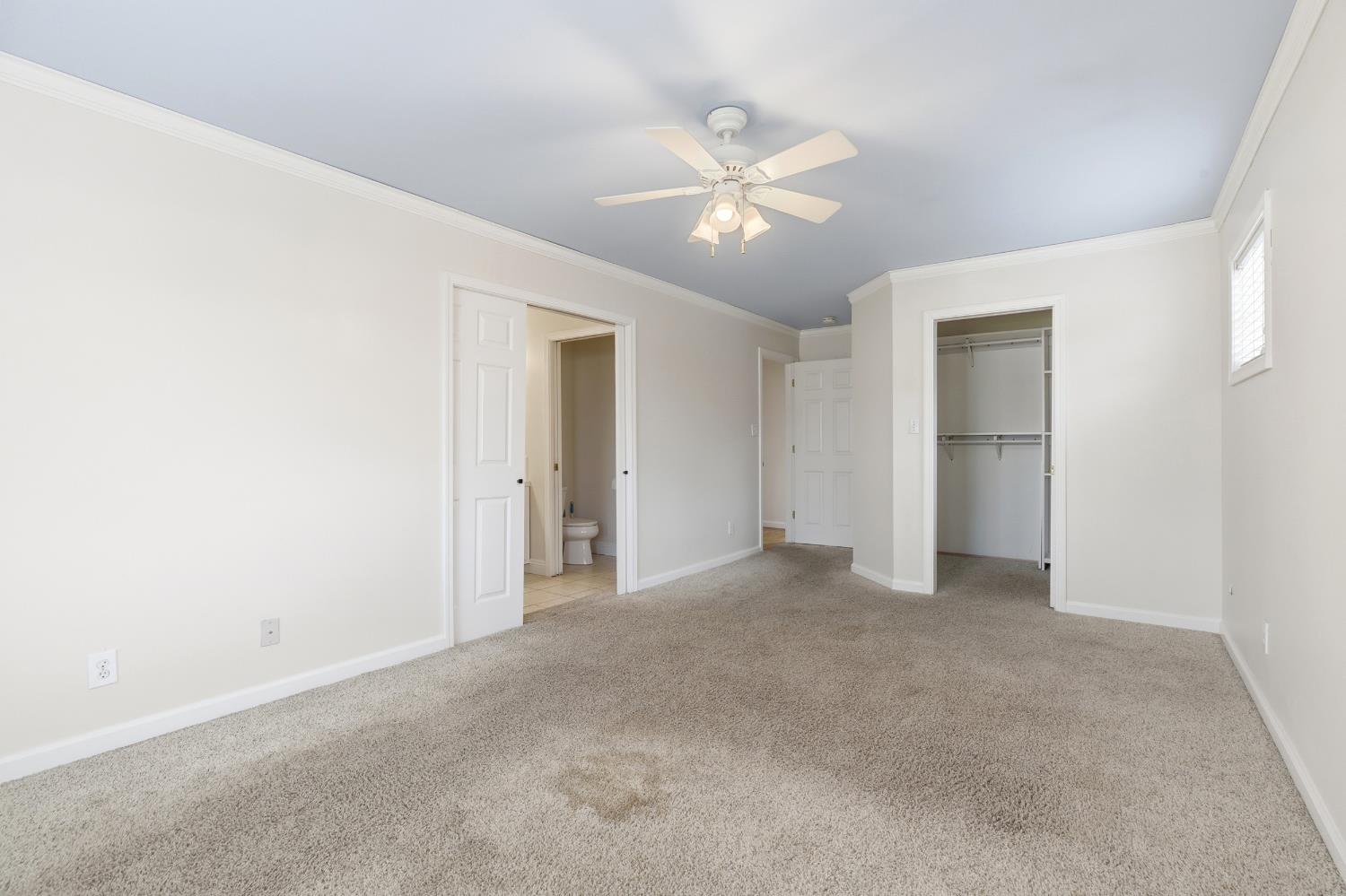 2490 Zinfandel Lane