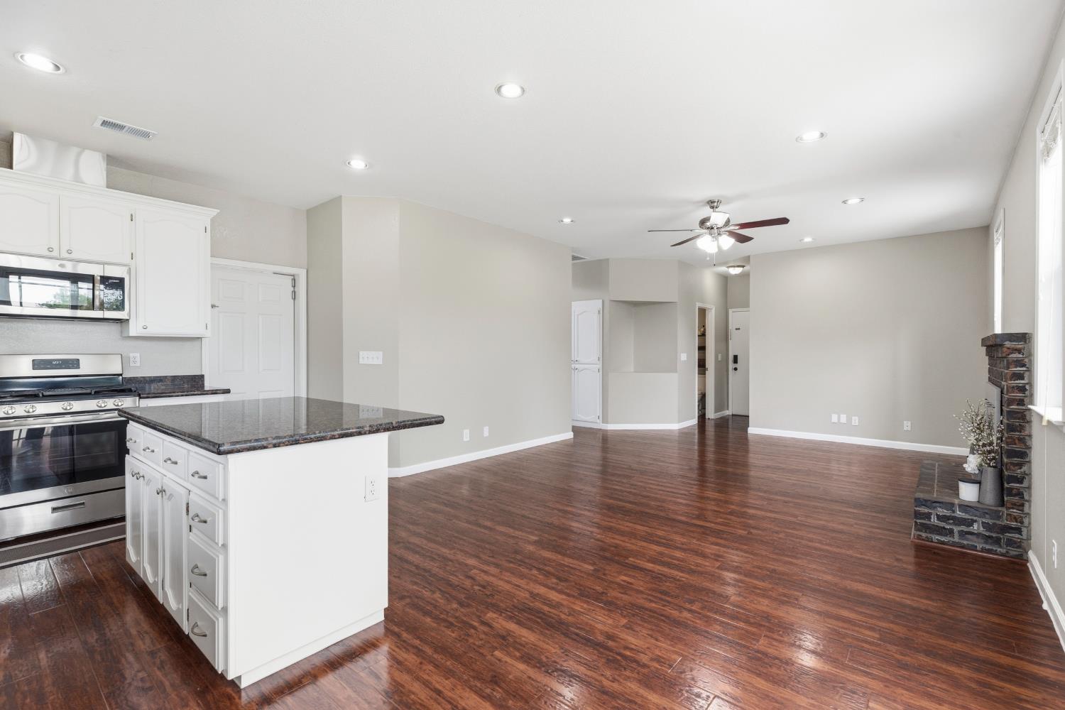 504 Van Dyken Way