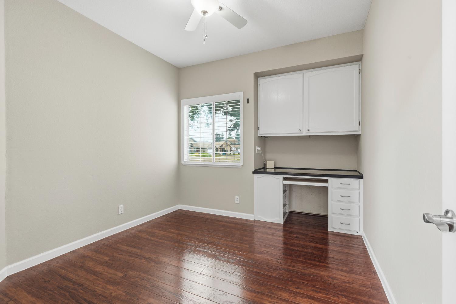 504 Van Dyken Way