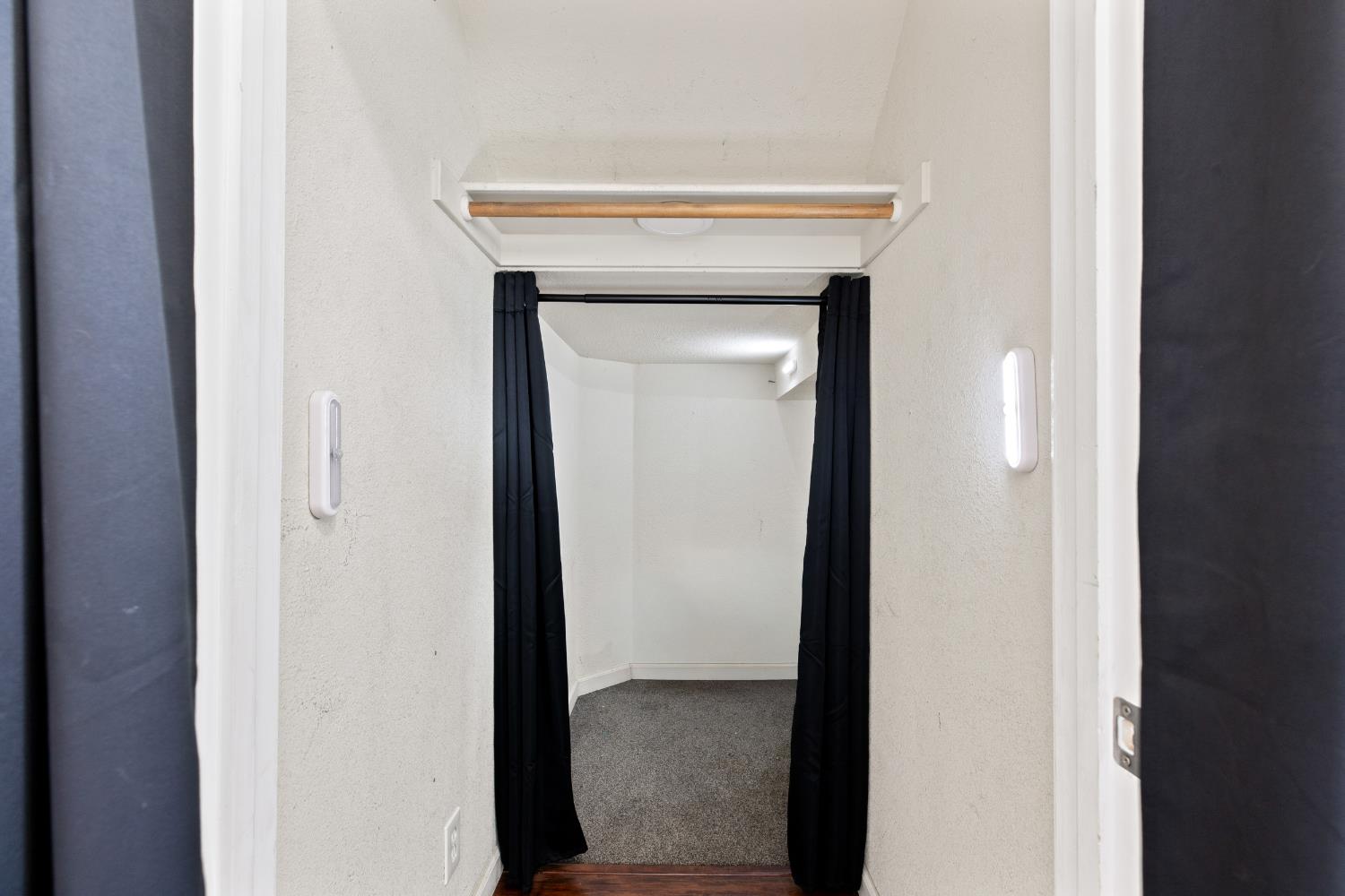 504 Van Dyken Way
