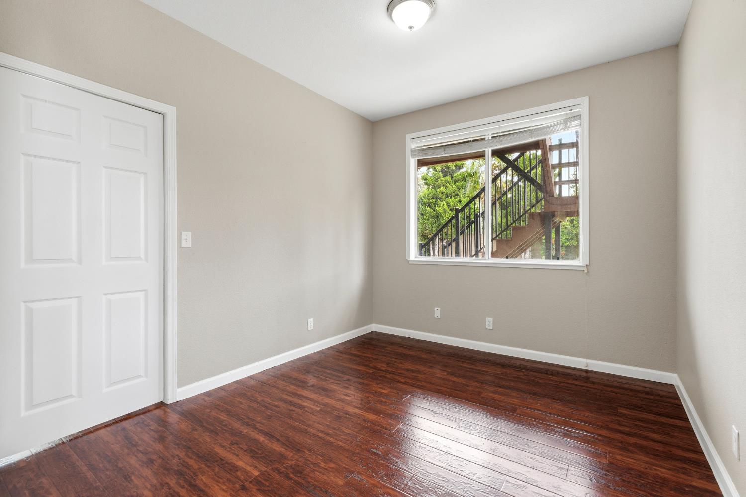504 Van Dyken Way