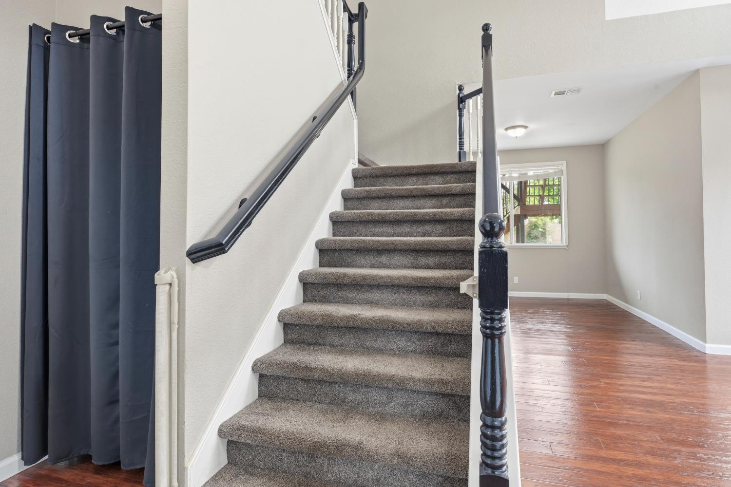 504 Van Dyken Way
