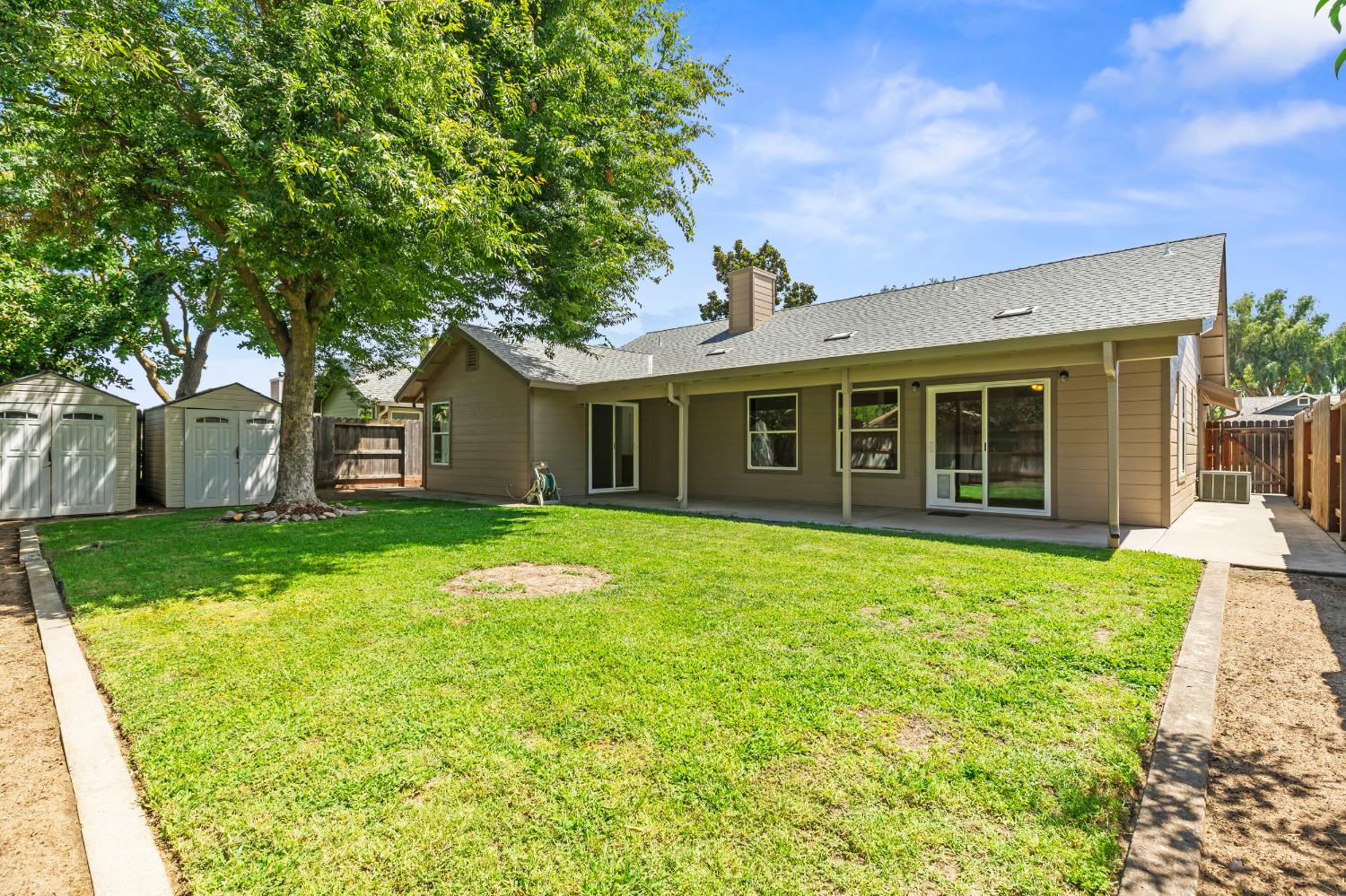 450 Arboles Way