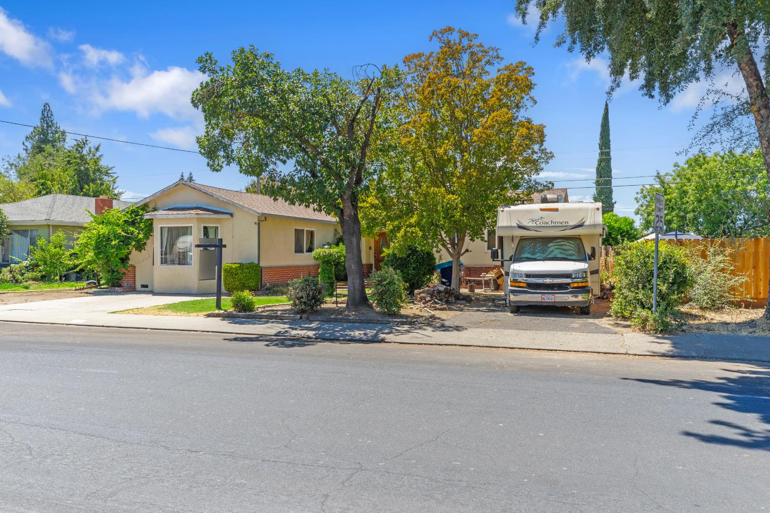 2509 Jasmin Avenue