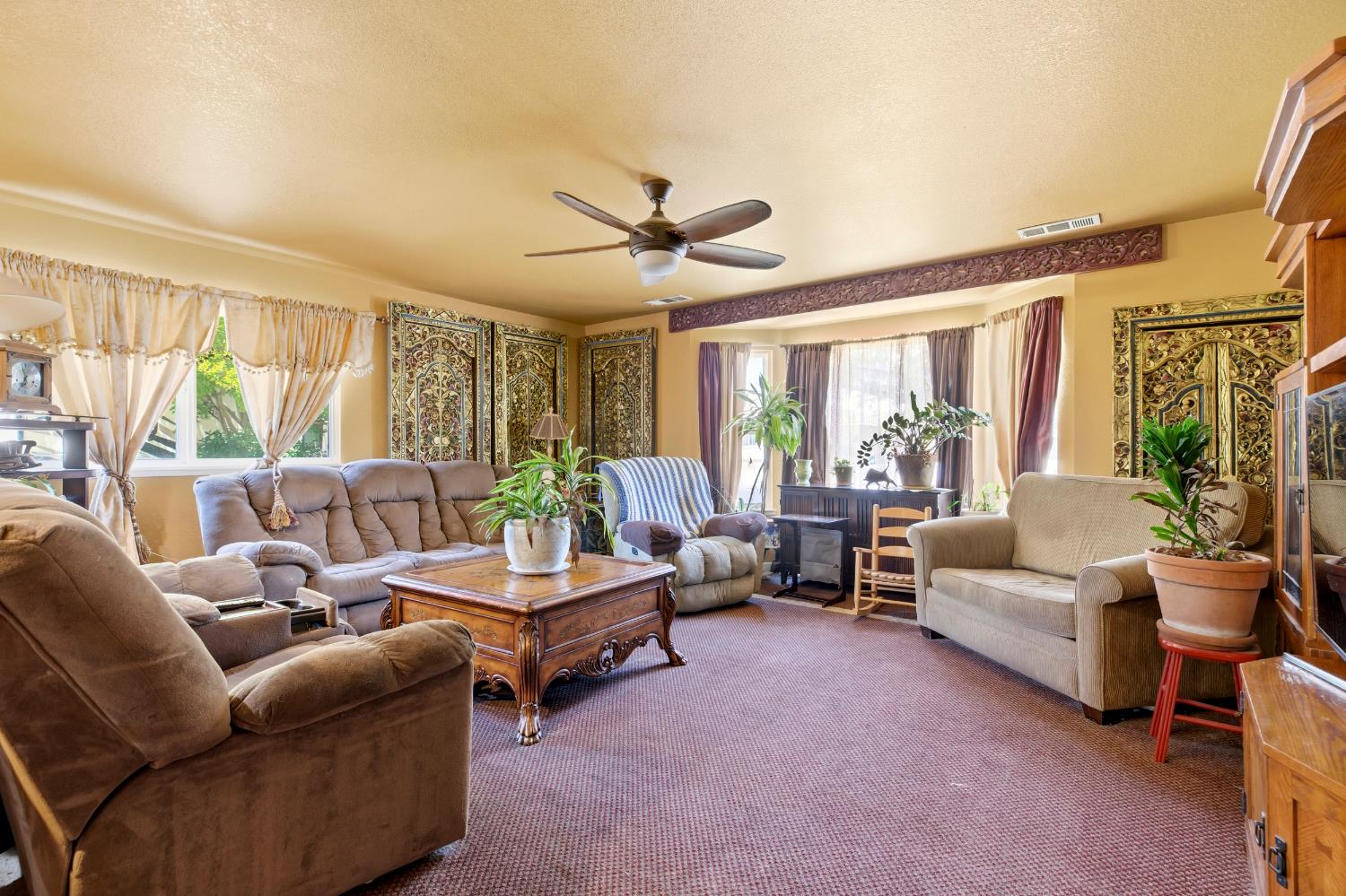 2509 Jasmin Avenue