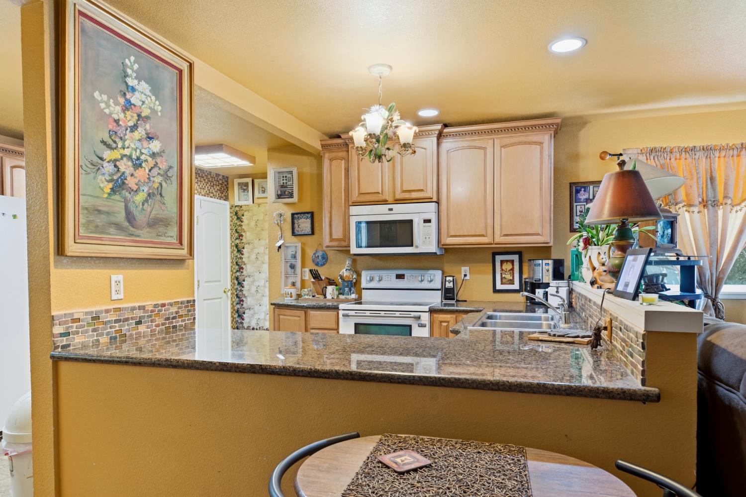2509 Jasmin Avenue