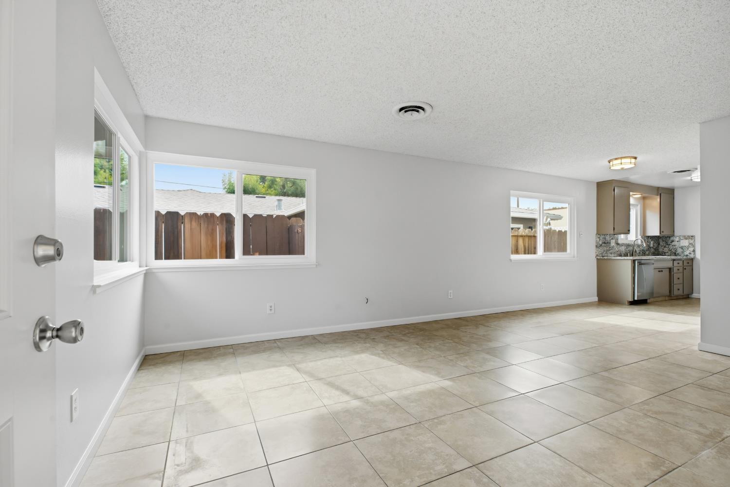 1805 Bradford Court