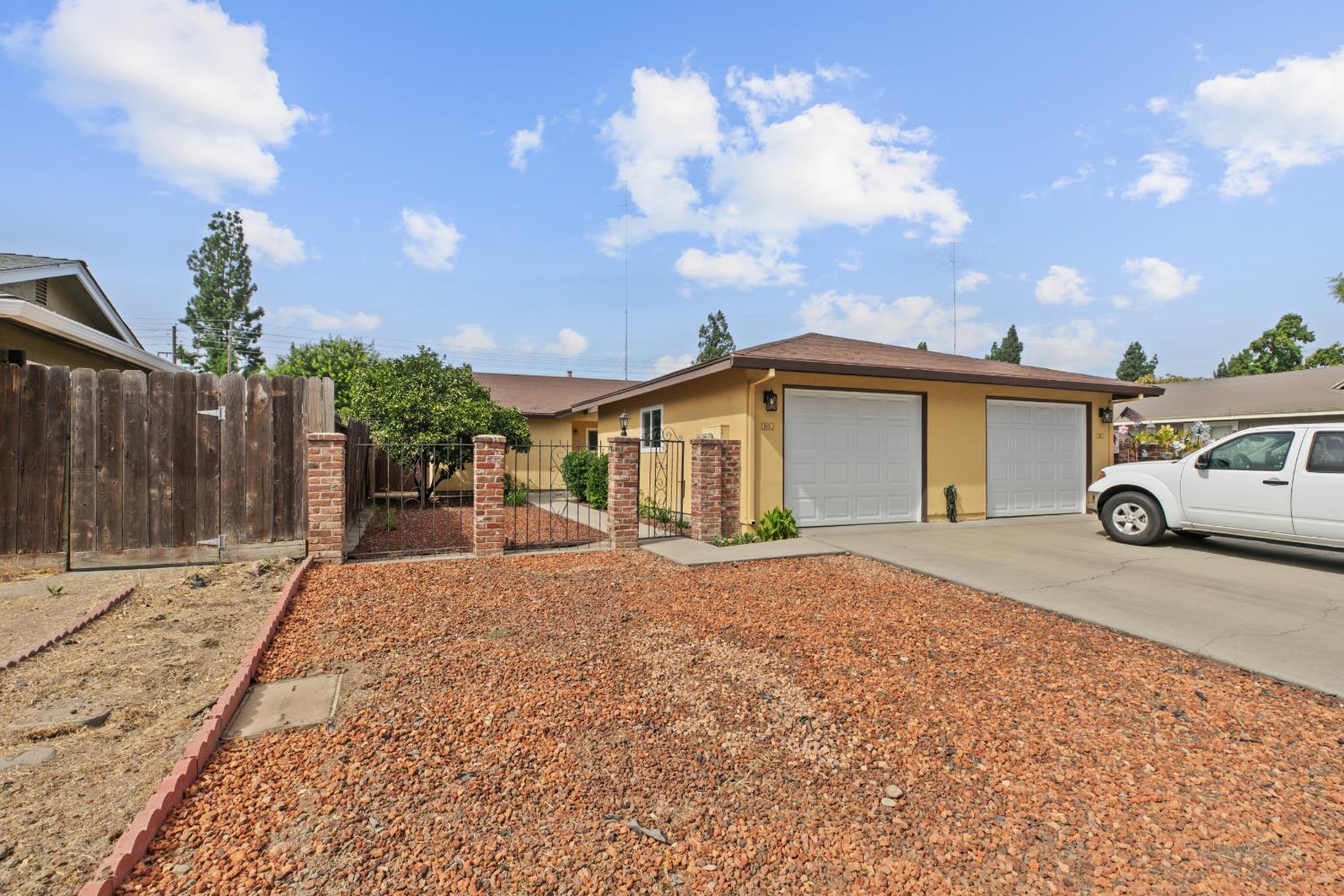 1805 Bradford Court