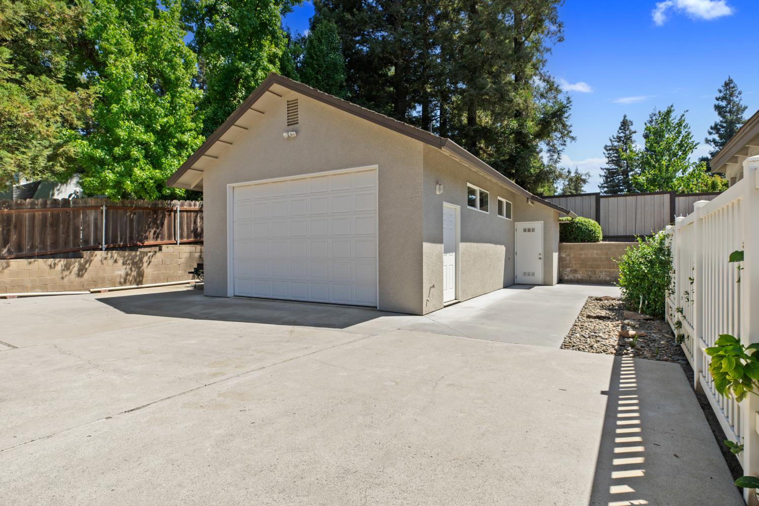 9612 La Posada Drive